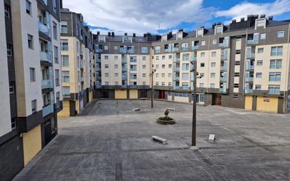 Vista exterior de Pis en venda en Torrelavega  amb Calefacció, Terrassa i Traster
