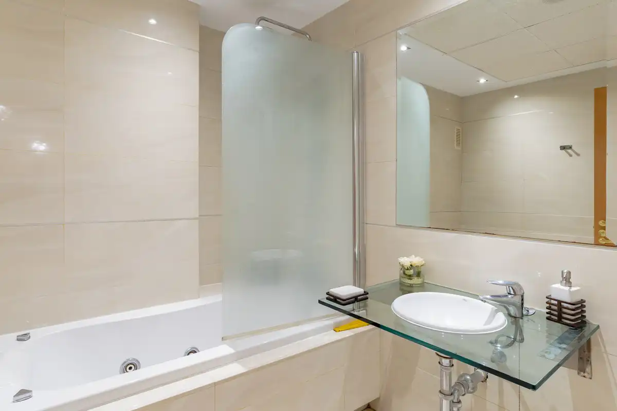 Apartamento con piscina en venta en Selwo, imagen 11