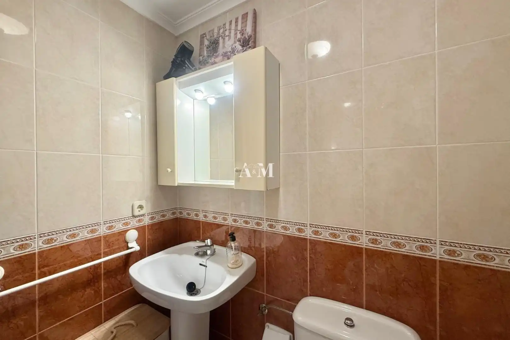 Badezimmer von Wohnung zur Miete in Guardamar del Segura mit Klimaanlage, Heizung und Terrasse