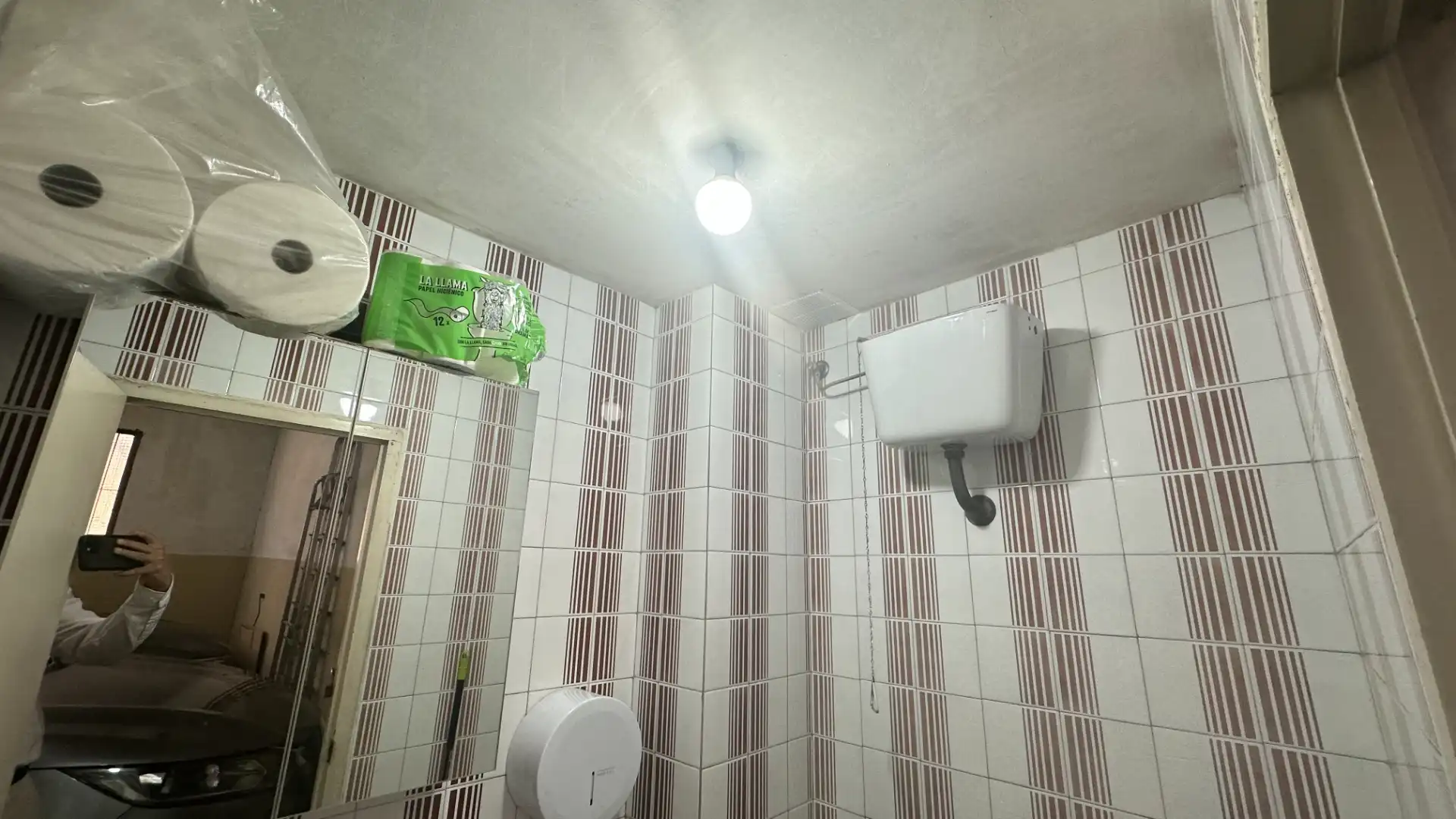 Badezimmer von Garage zum Verkauf in Madrid