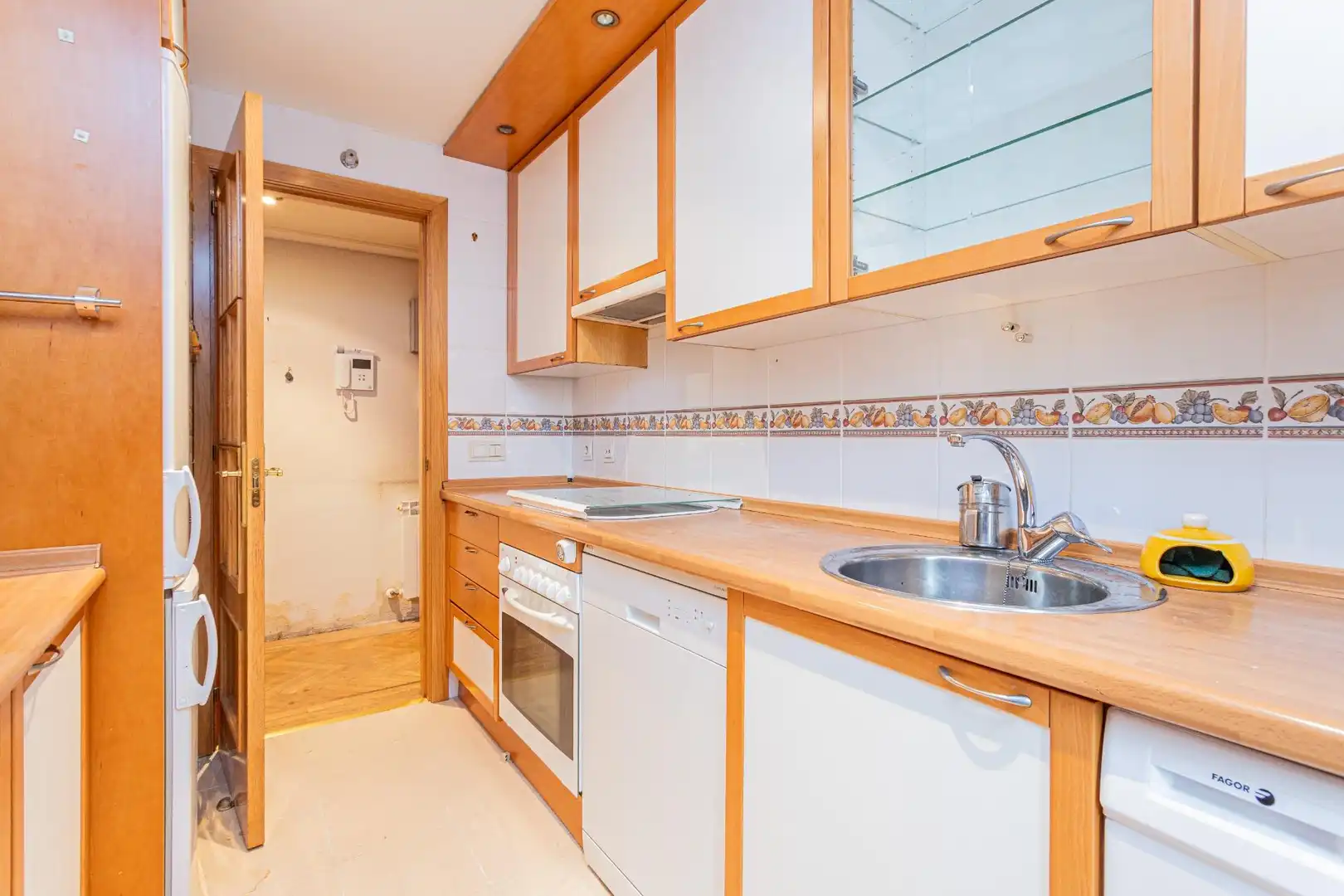 Flat for sale in CGDOR DIEGO VALDERRABANO, Media Legua