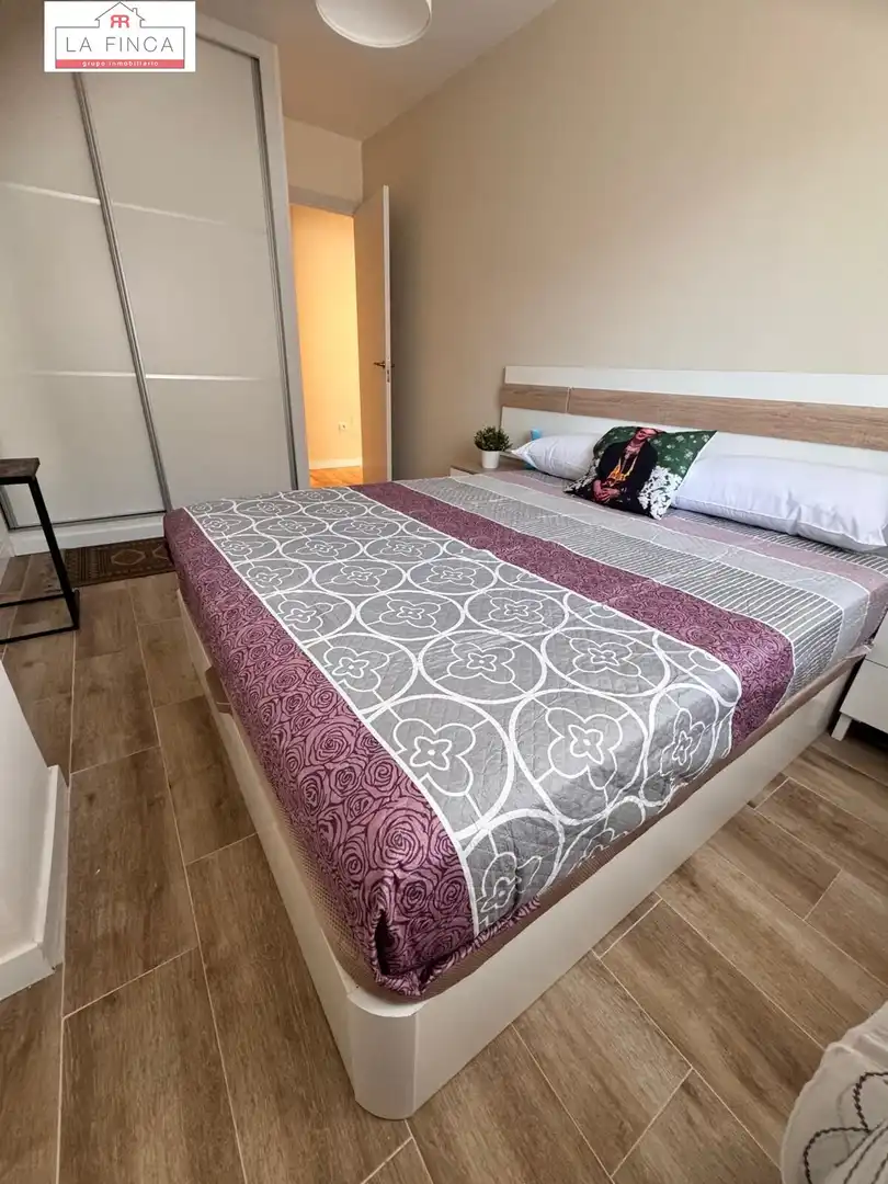 Bedroom of Flat for sale in Málaga  with Air Conditioner, Terrace and Furnished