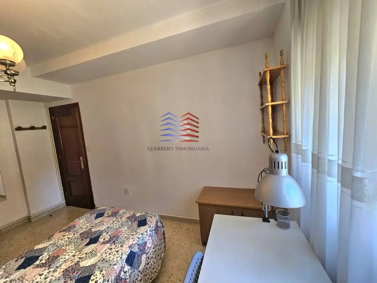 Habitación de Piso de alquiler en Ourense Capital  con Calefacción y Amueblado