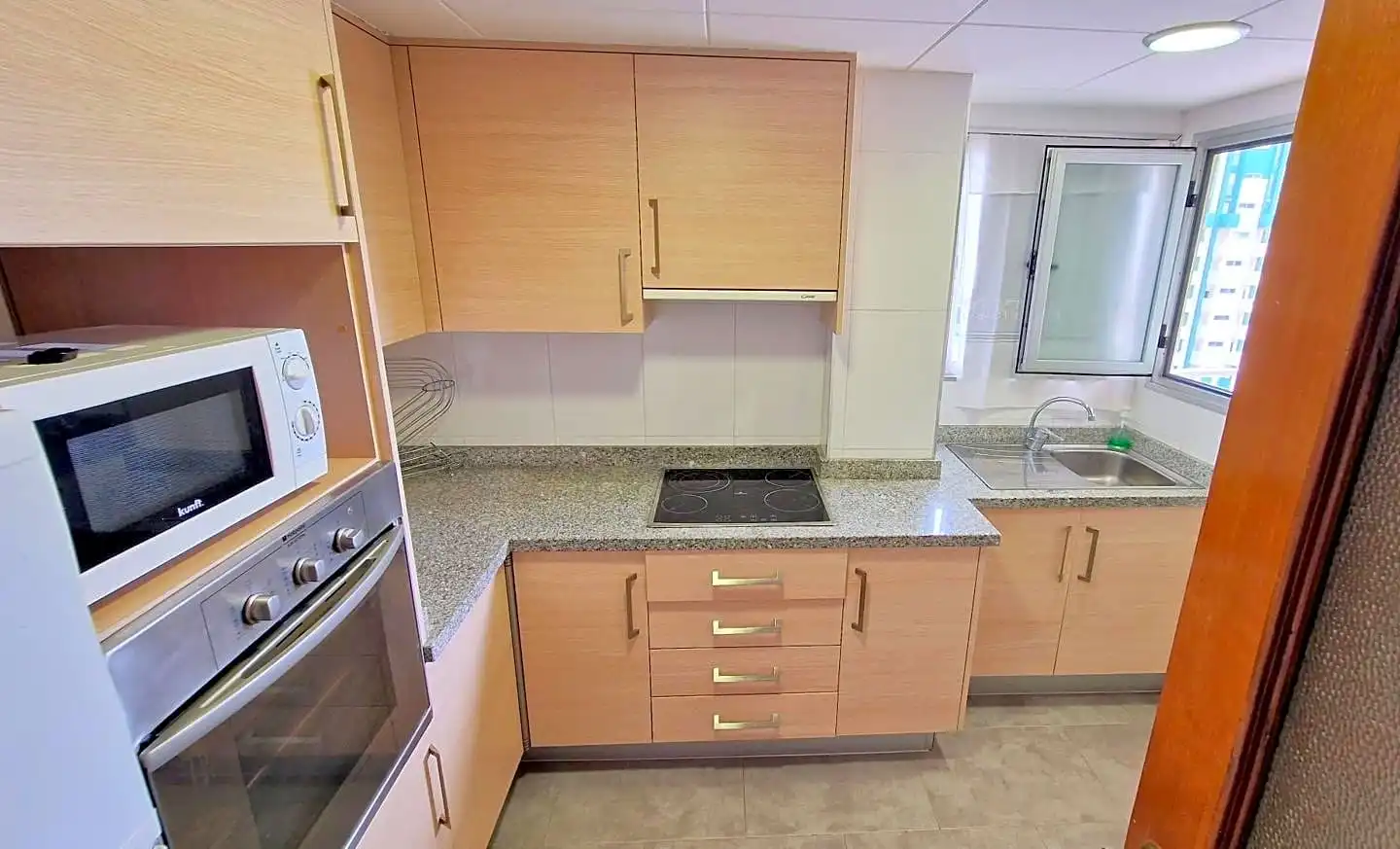 Apartamento de alquiler en De La Rioja, 125, Playa de Gandia