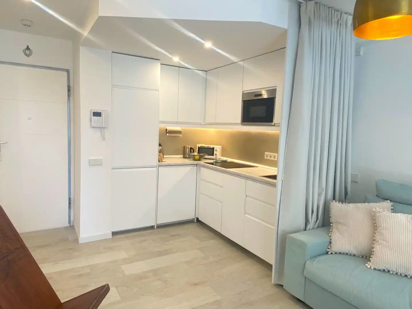Cuina de Apartament en venda en Eivissa amb Calefacció, Jardí privat i Moblat