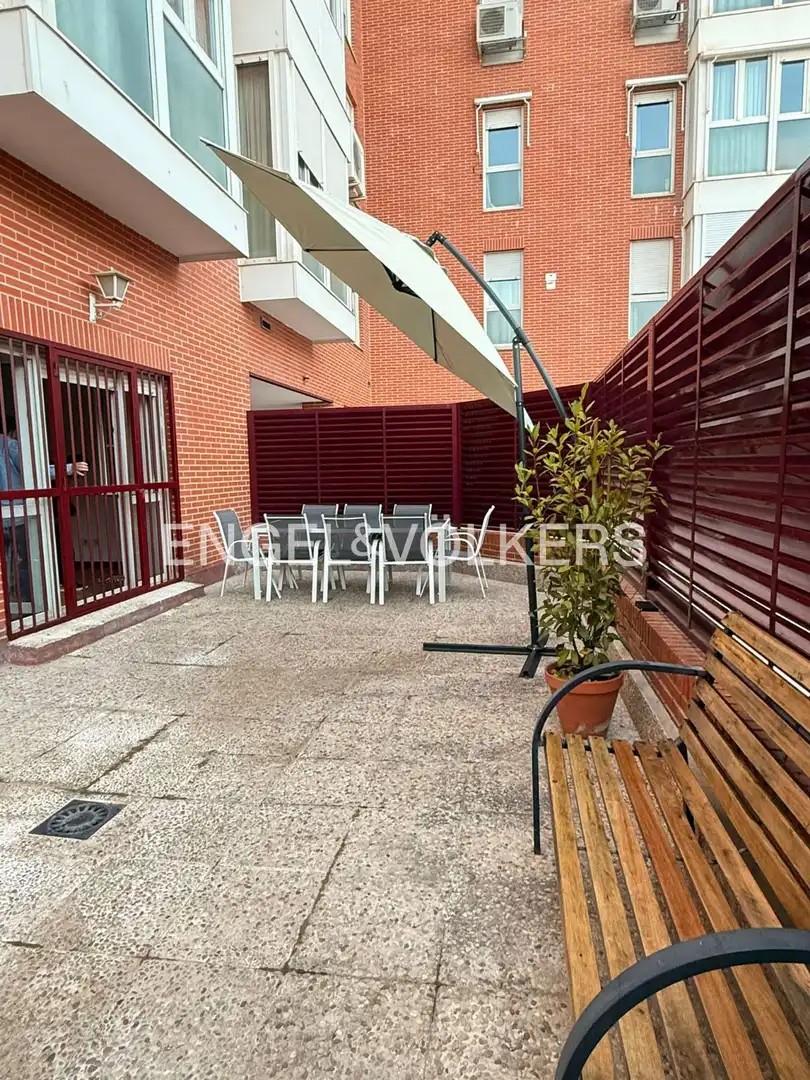 Terrace of Flat for rent in Madrid  with Heating, Private garden and Parquet flooring