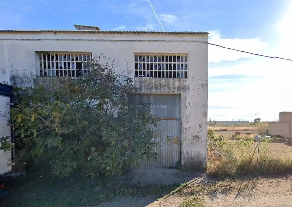 Exterior view of Industrial buildings for sale in Riudecols