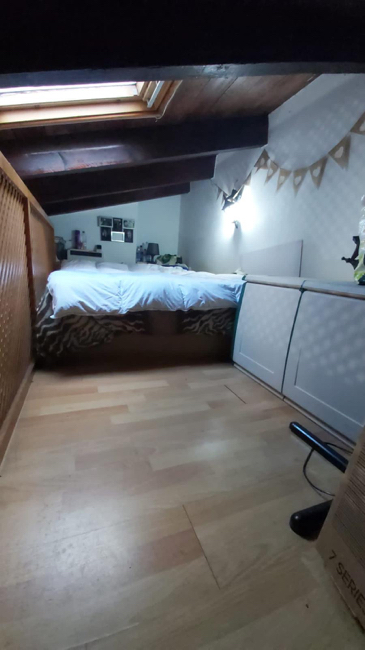 Bedroom of Flat for sale in  Madrid Capital  with Air Conditioner
