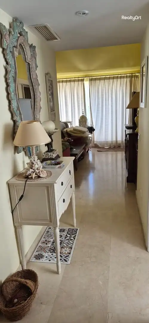 Sala de estar de Ático en venta en Sotogrande con Terraza y Alarma