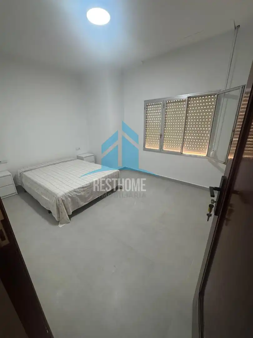 Bedroom of Flat for share in Cullera  with Air Conditioner, Terrace and Furnished