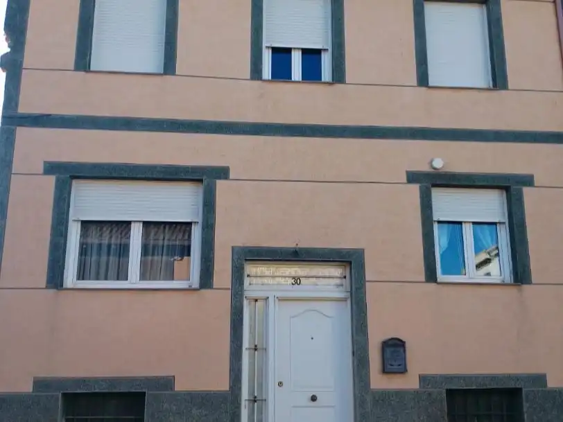 Casa rústica en venda a Avenida Doctor Velez 30