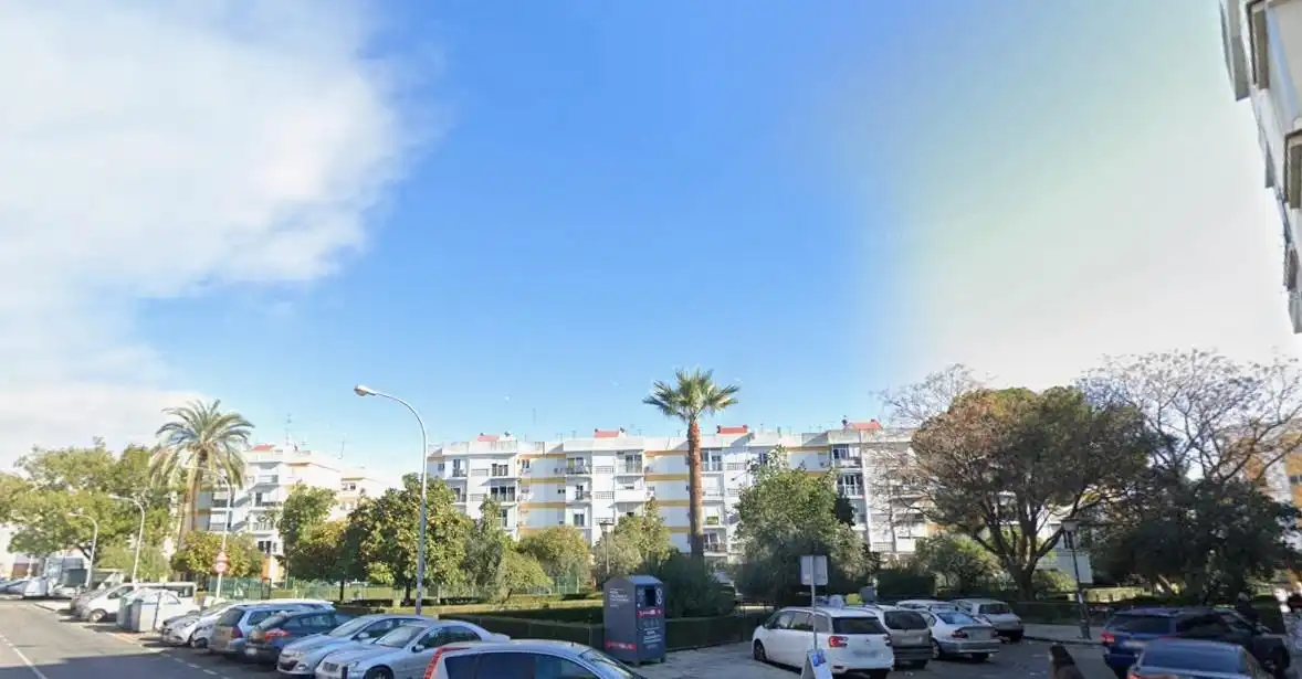 Exterior view of Flat for sale in  Sevilla Capital