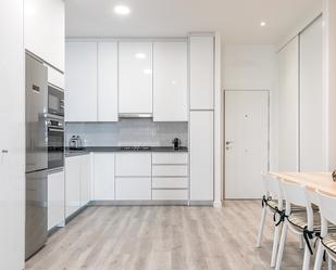 Cuina de Apartament de lloguer en Salamanca Capital amb Aire condicionat