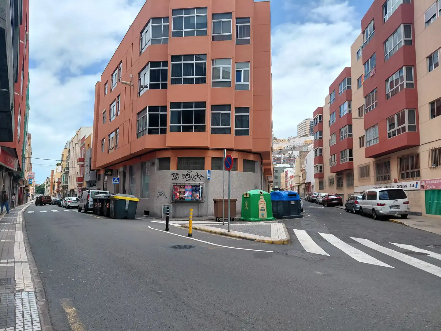 Vista exterior de Garatge en venda en Las Palmas de Gran Canaria