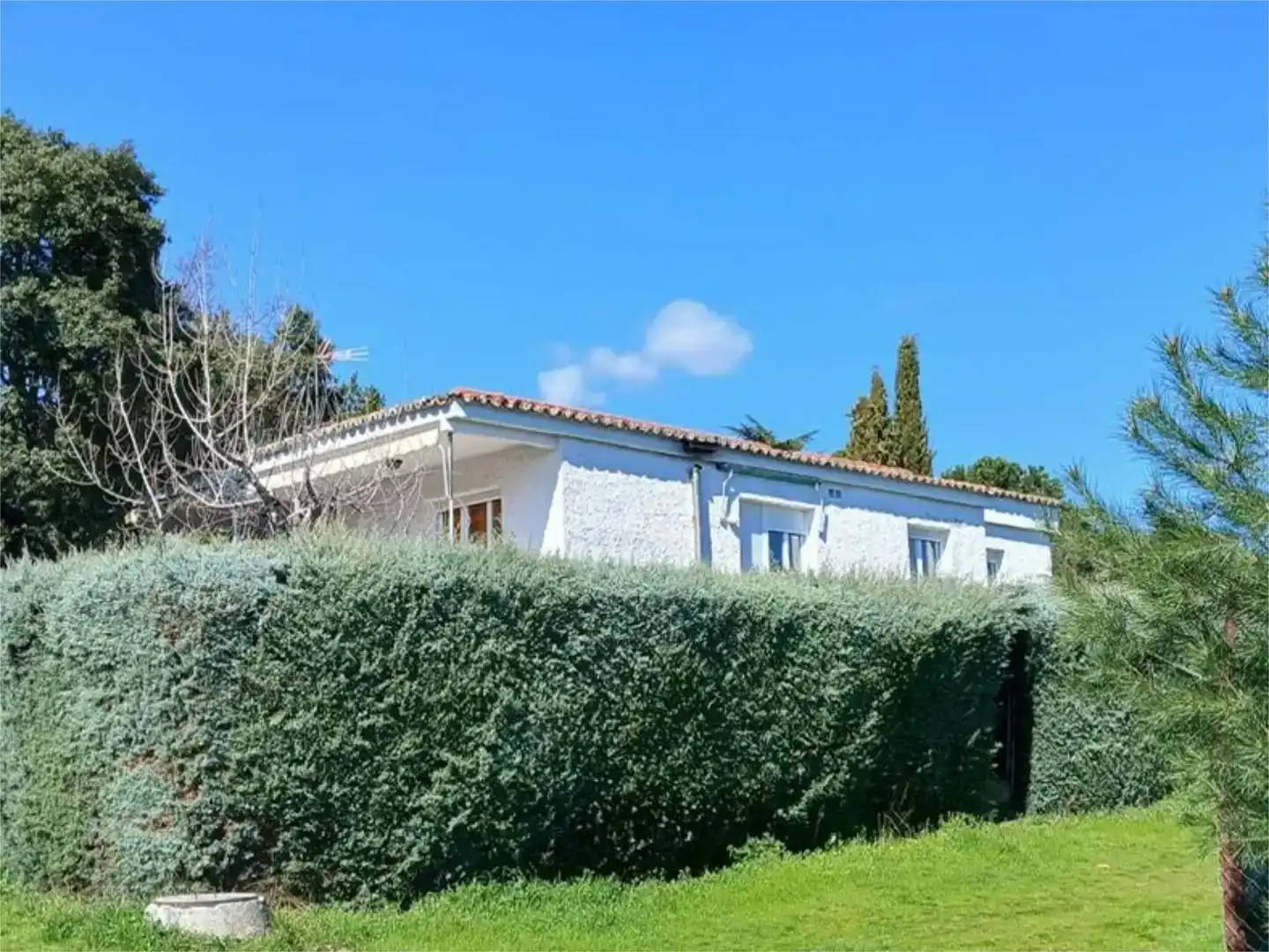 Vista exterior de Casa o xalet en venda en Valdemorillo amb Aire condicionat, Jardí privat i Traster