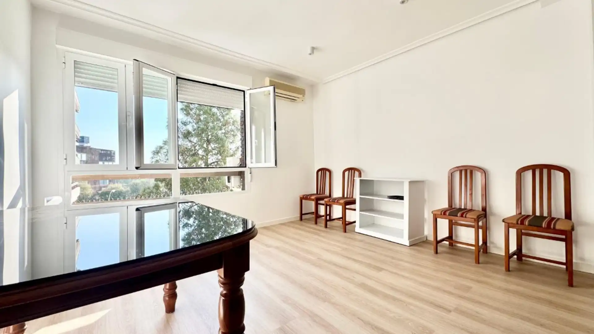 Bedroom of Flat for rent in  Córdoba Capital