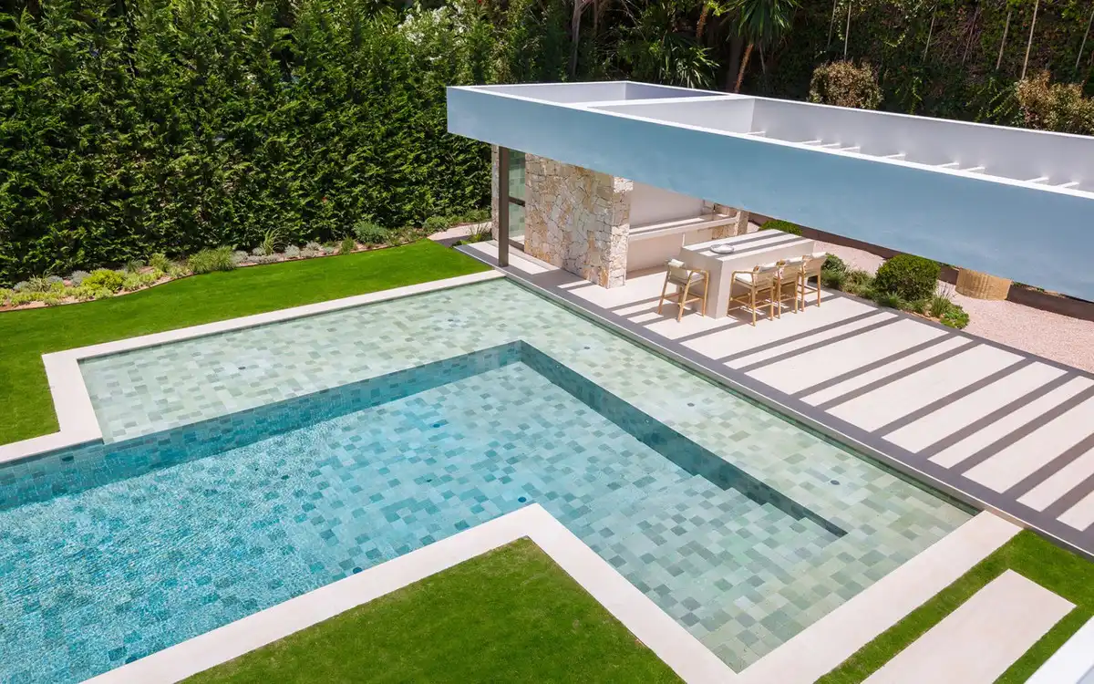 Detached house with pool for sale in Nueva Andalucía, imagen 2