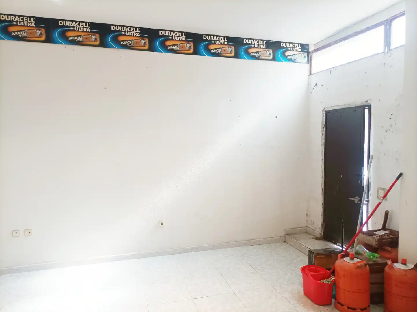 Local comercial en venda a Calle Riocabado