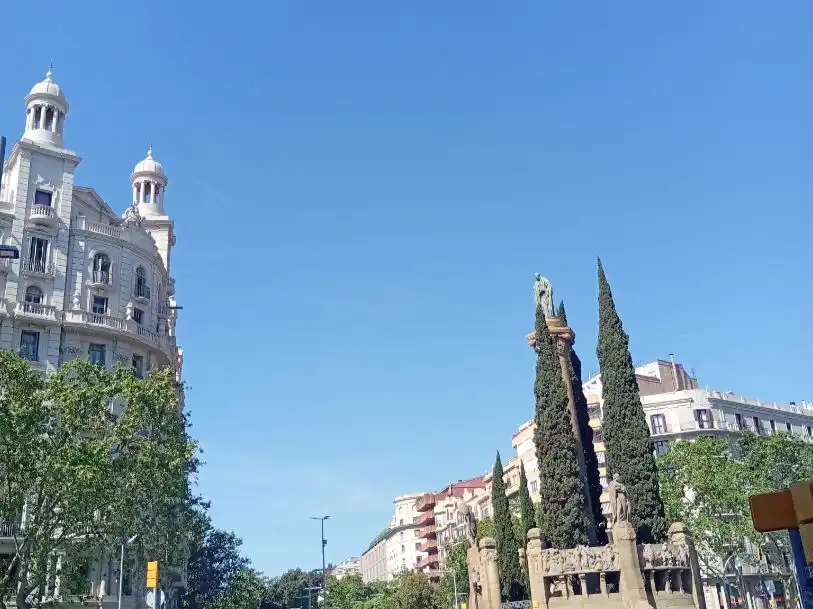 Vista exterior de Local en venda en Barcelona amb Aire condicionat, Calefacció i Parquet