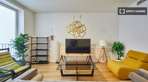 Piso de 3 habitaciones en alquiler en Sant Pere, Barcelona, imatge 2