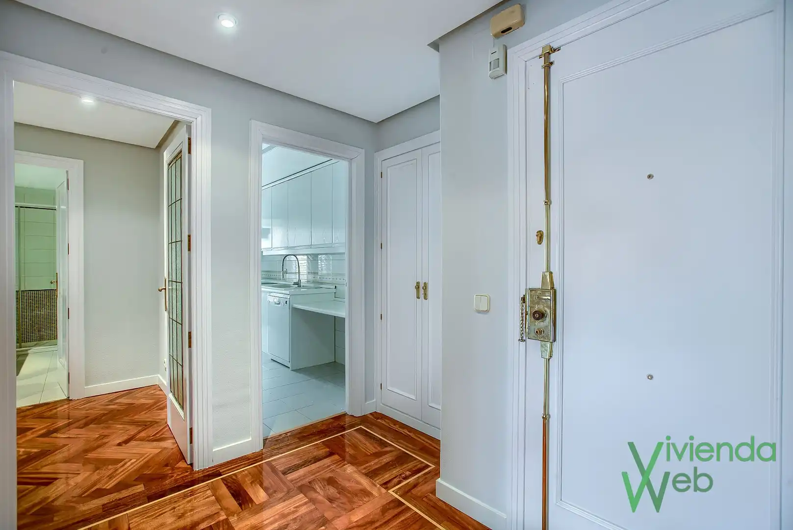 Flat for rent in Pozuelo de Alarcón  with Air Conditioner, Heating and Private garden