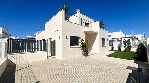 Photo 2 of Houses for sale in Manuel Ríos Moreno, 2, Entrenúcleos, Dos Hermanas