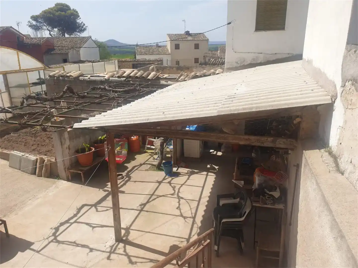 Vista exterior de Casa adosada en venta en Alcocer con Trastero, Amueblado y Balcón