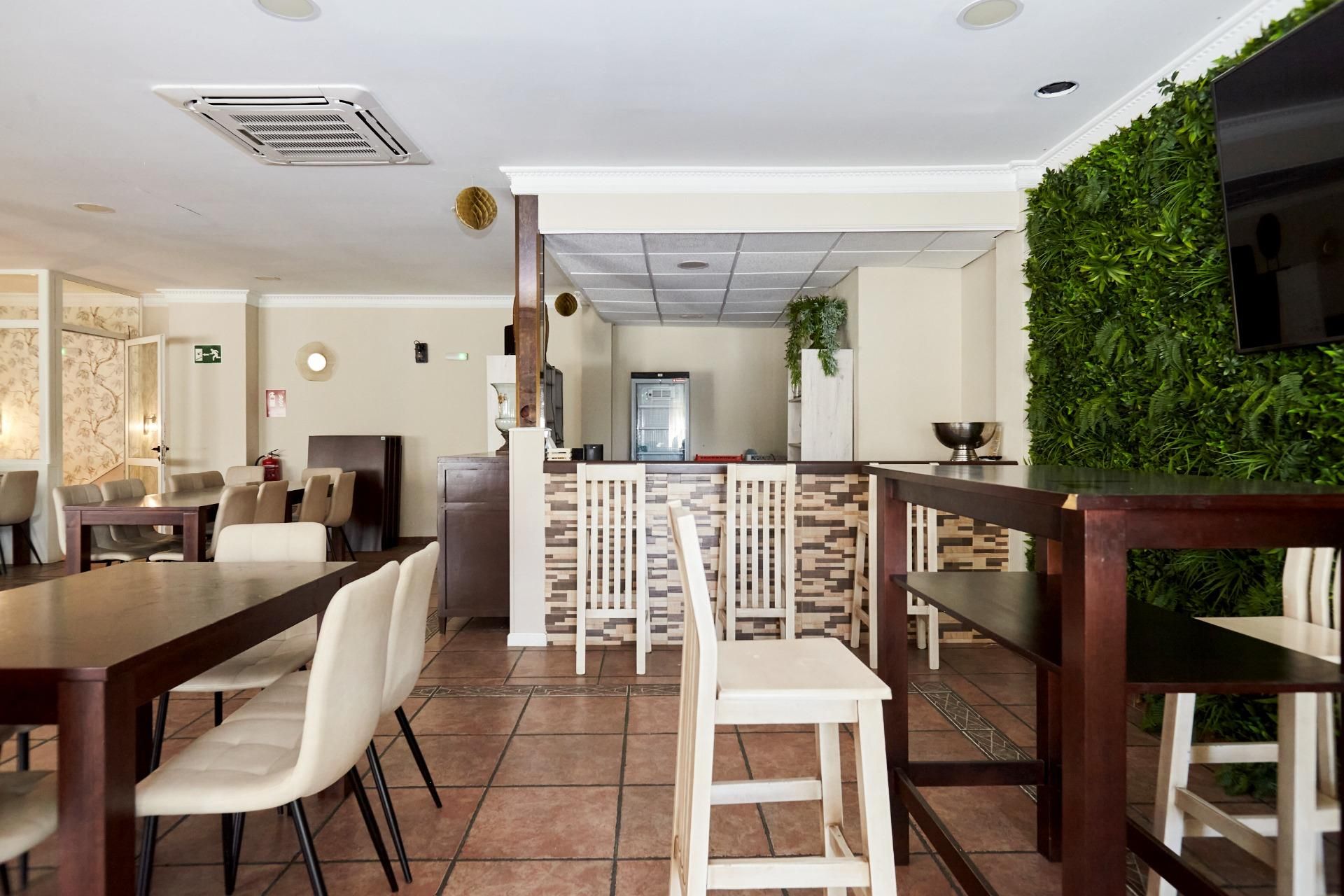 Premises for sale in Mancha Real  with Air Conditioner
