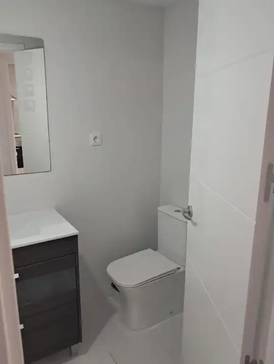 Bathroom of Flat for sale in Alaquàs  with Balcony and Internet