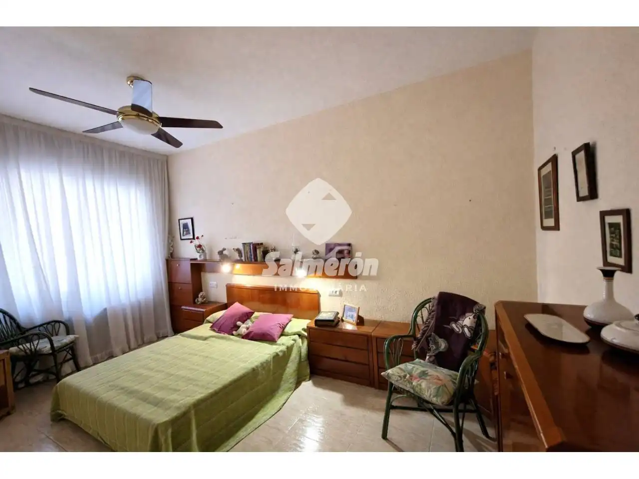 Schlafzimmer von Wohnung zum Verkauf in Palafolls mit Klimaanlage, Heizung und Abstellraum