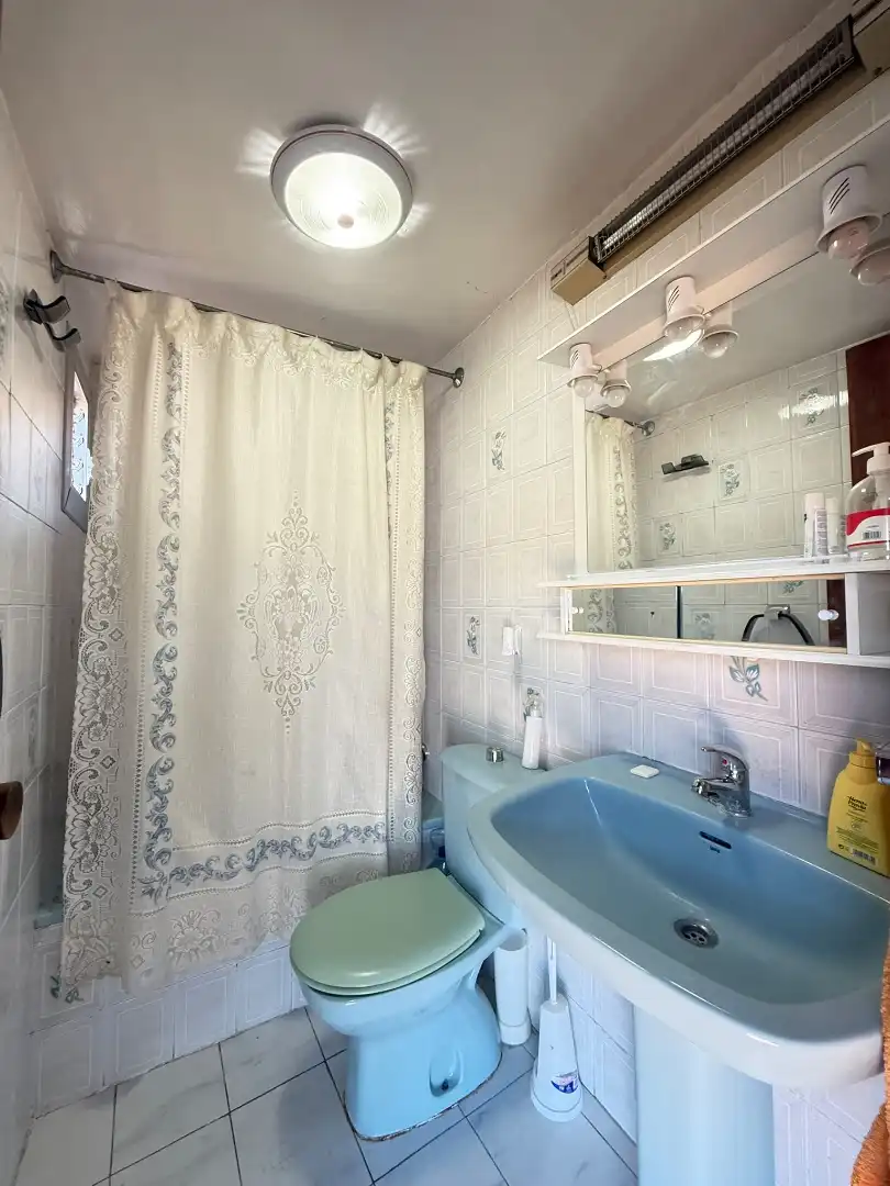 Baño de Ático en venta en Caspe con Aire acondicionado, Calefacción y Amueblado