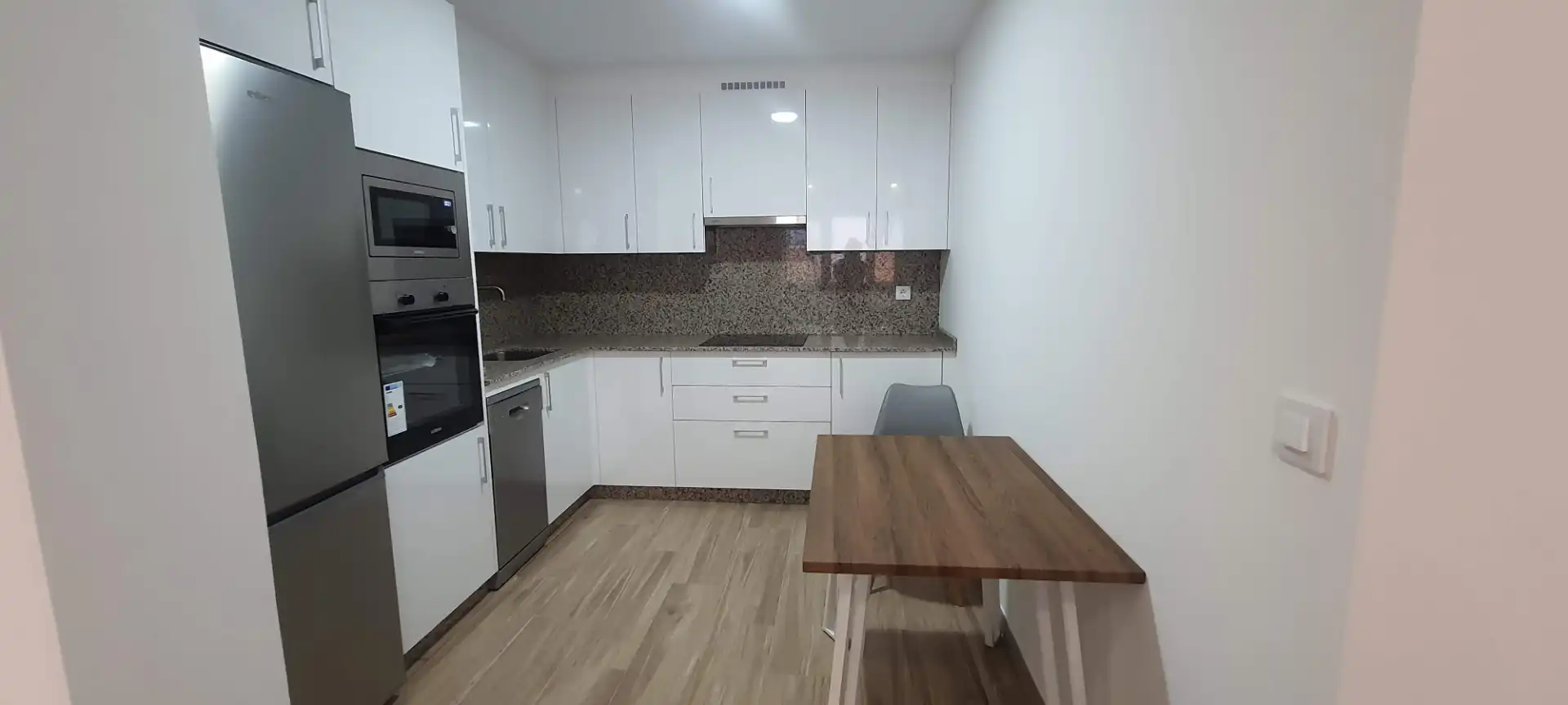 Kitchen of Flat for rent in Carballo  with Furnished, Oven and Washing machine
