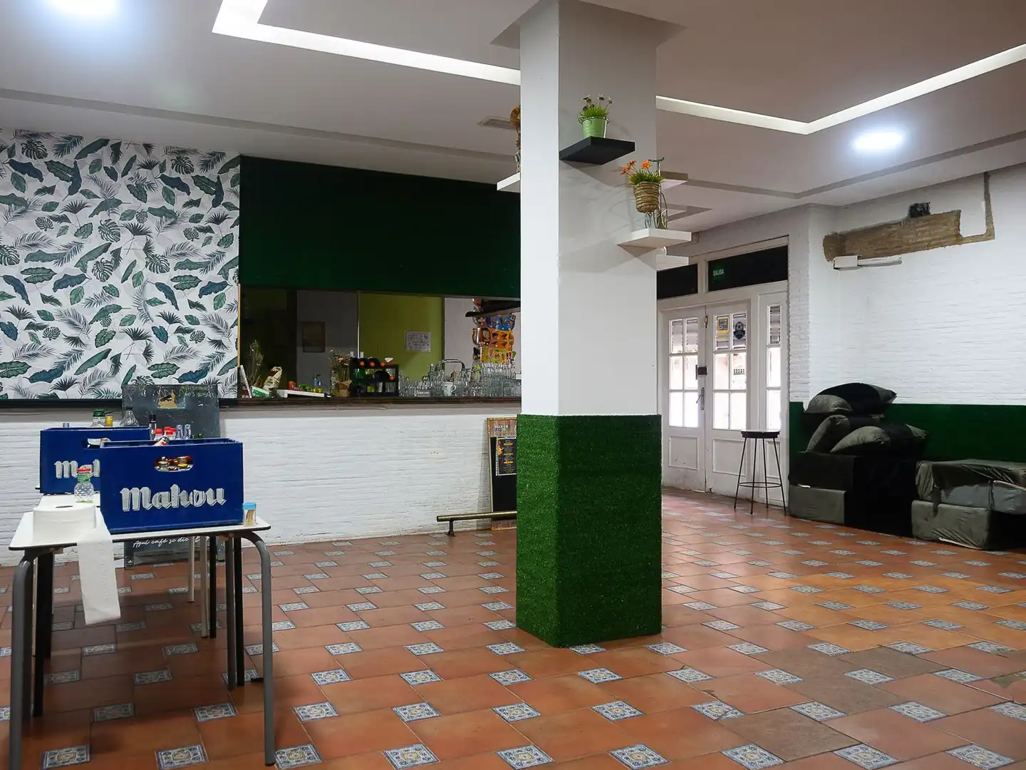 Local en venta en Manises