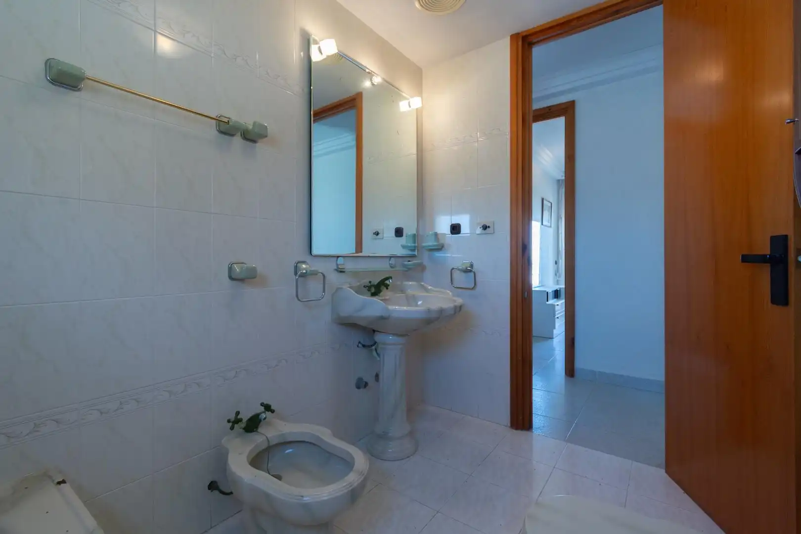 Bany de Casa o xalet en venda en La Manga del Mar Menor amb Jardí privat, Terrassa i Traster