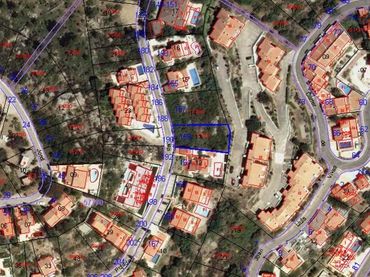 Terreno residencial en venta en Carrer Carrer de la Pujada al Puig Rom