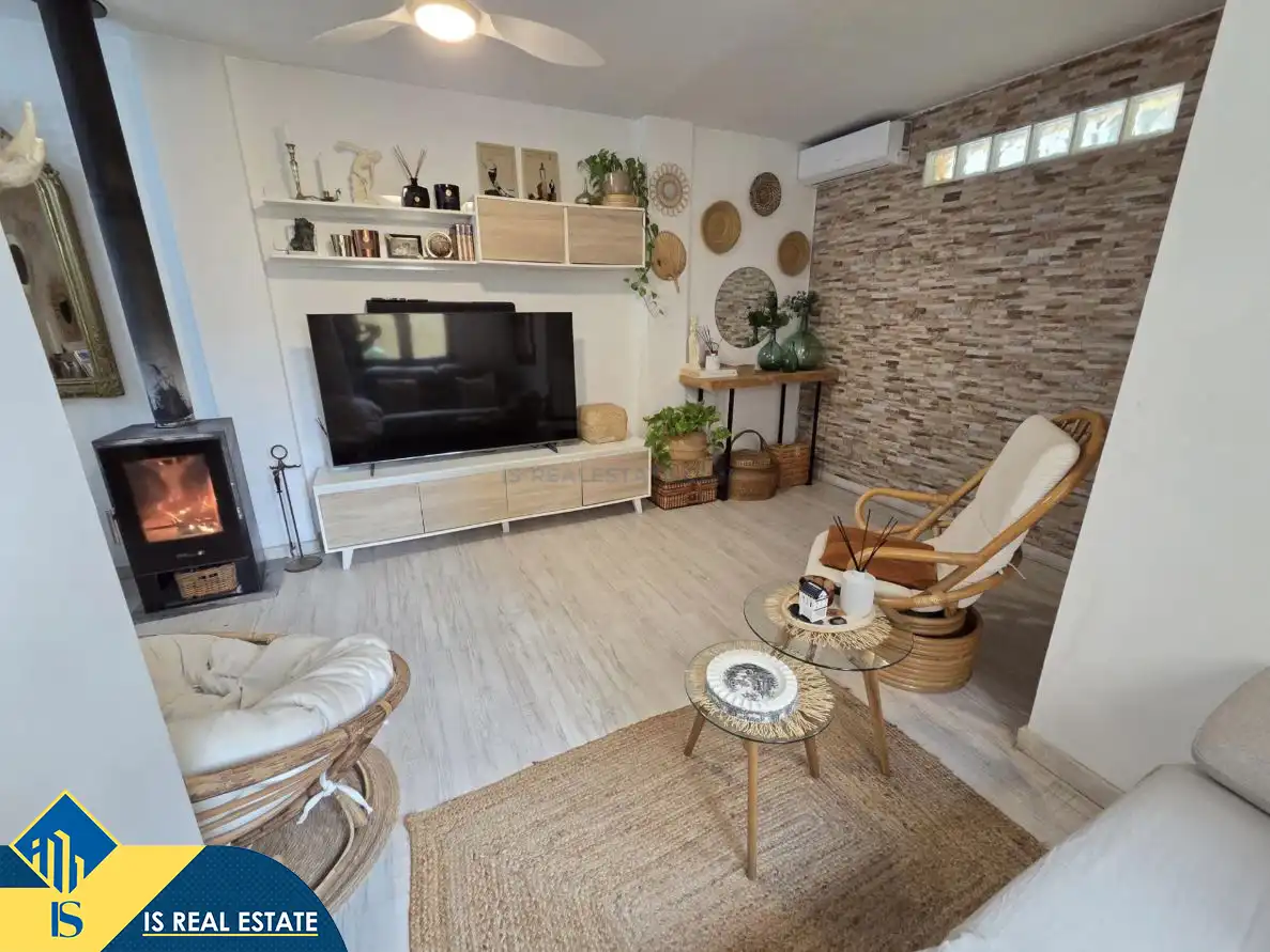 Maison mitoyenne avec piscine à vendre à Playa de los Locos