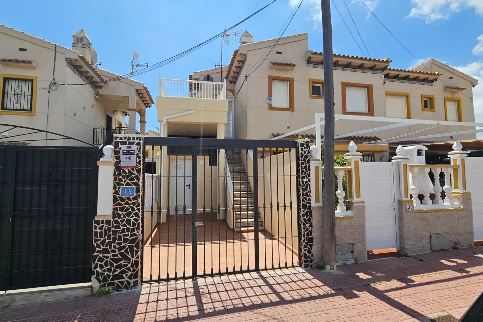 Vista exterior de Apartamento en venta en Orihuela con Terraza, Trastero y Piscina