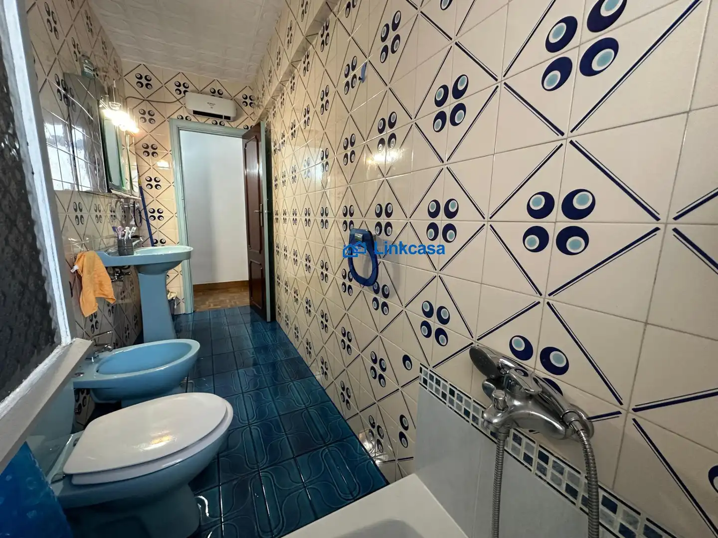 Baño de Piso de alquiler en Madrid con Calefacción y Terraza