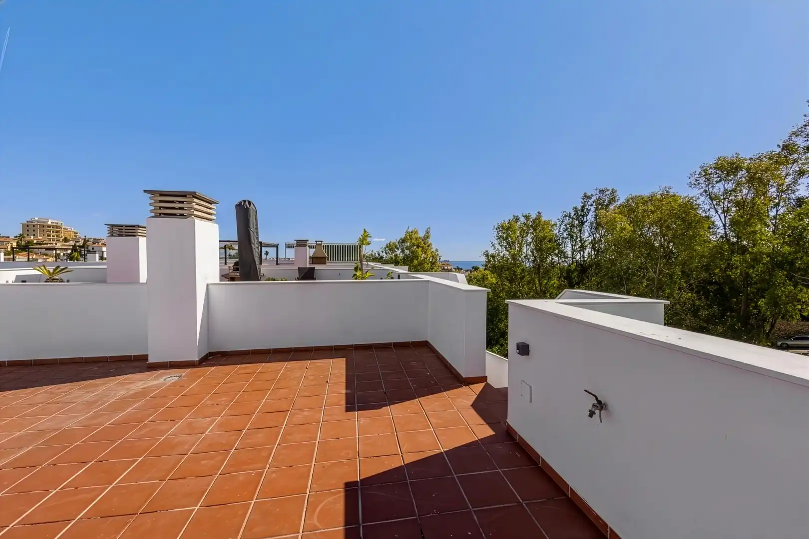 Terraza de Ático en venta en Mijas con Calefacción, Jardín privado y Balcón