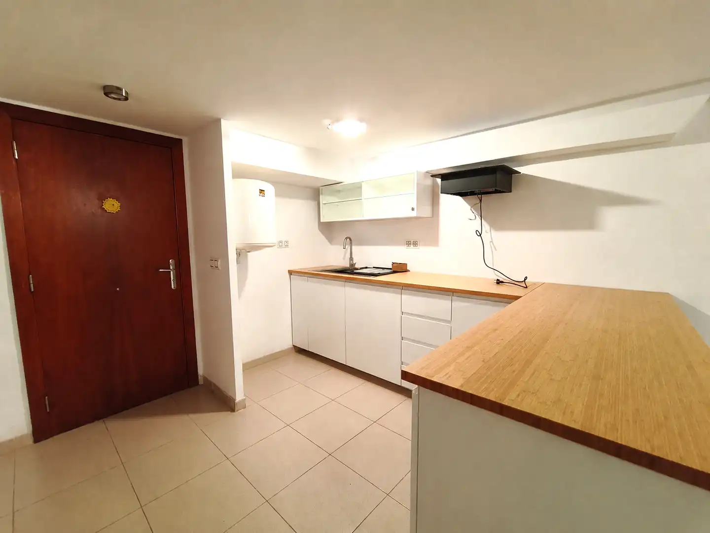 Küche von Büro zum Verkauf in Girona mit Klimaanlage, Heizung und Terrasse