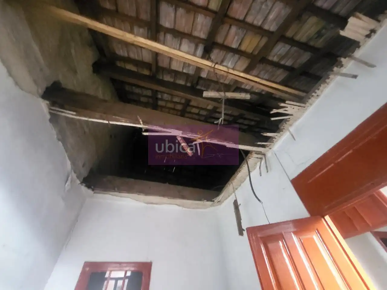 Casa adosada en venda en Vigo  amb Jardí privat