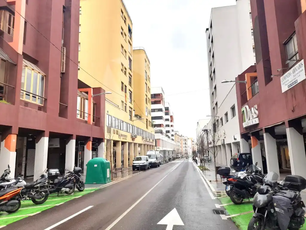 Gewerbefläche zum Verkauf in Avenida Juan Carlos I, imagen 6