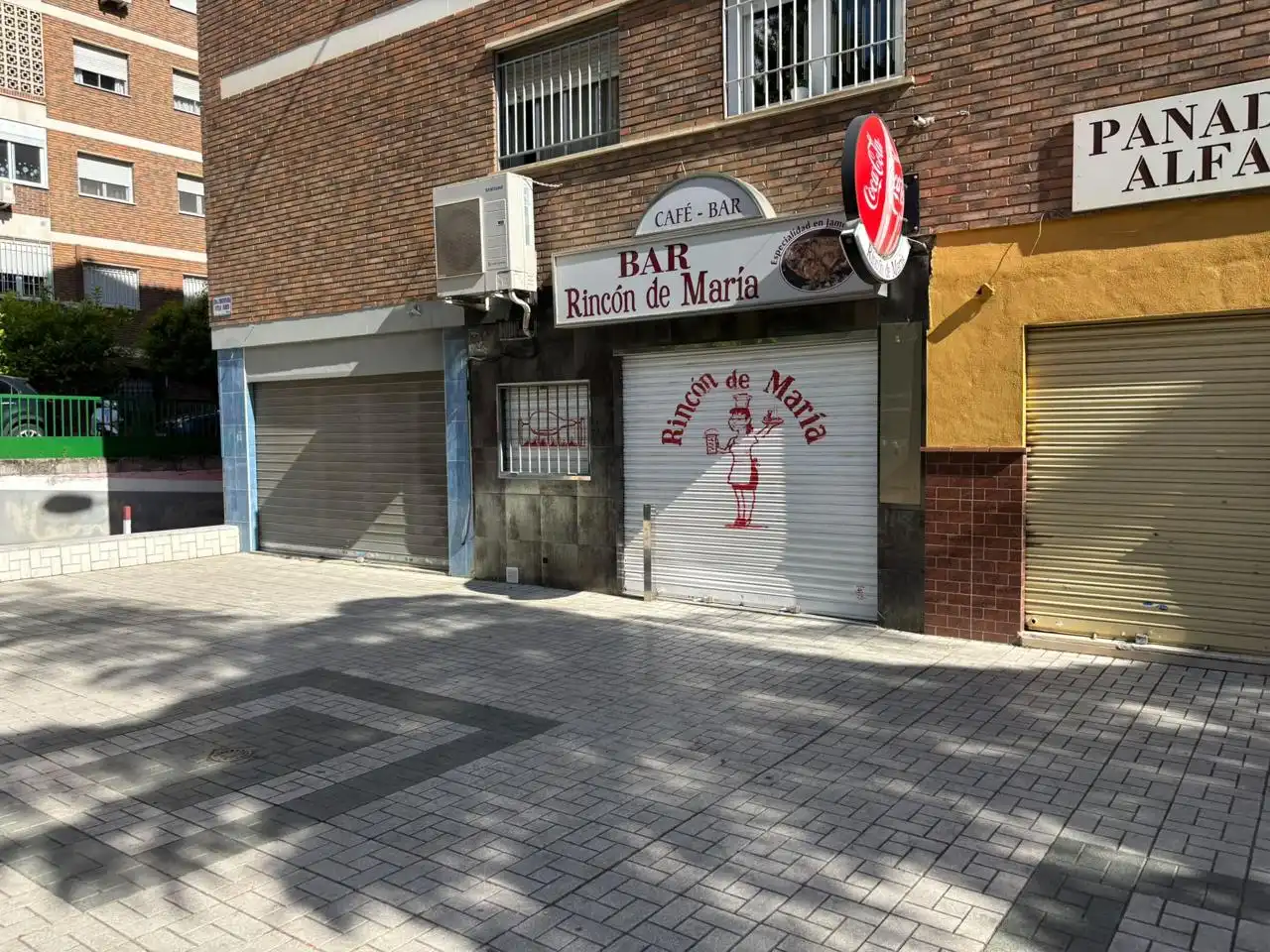 Commercial properties for sale in Granada  with Air Conditioner