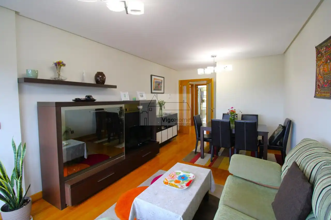 Living room of Flat for rent in Vigo   with Heating, Swimming Pool and Furnished