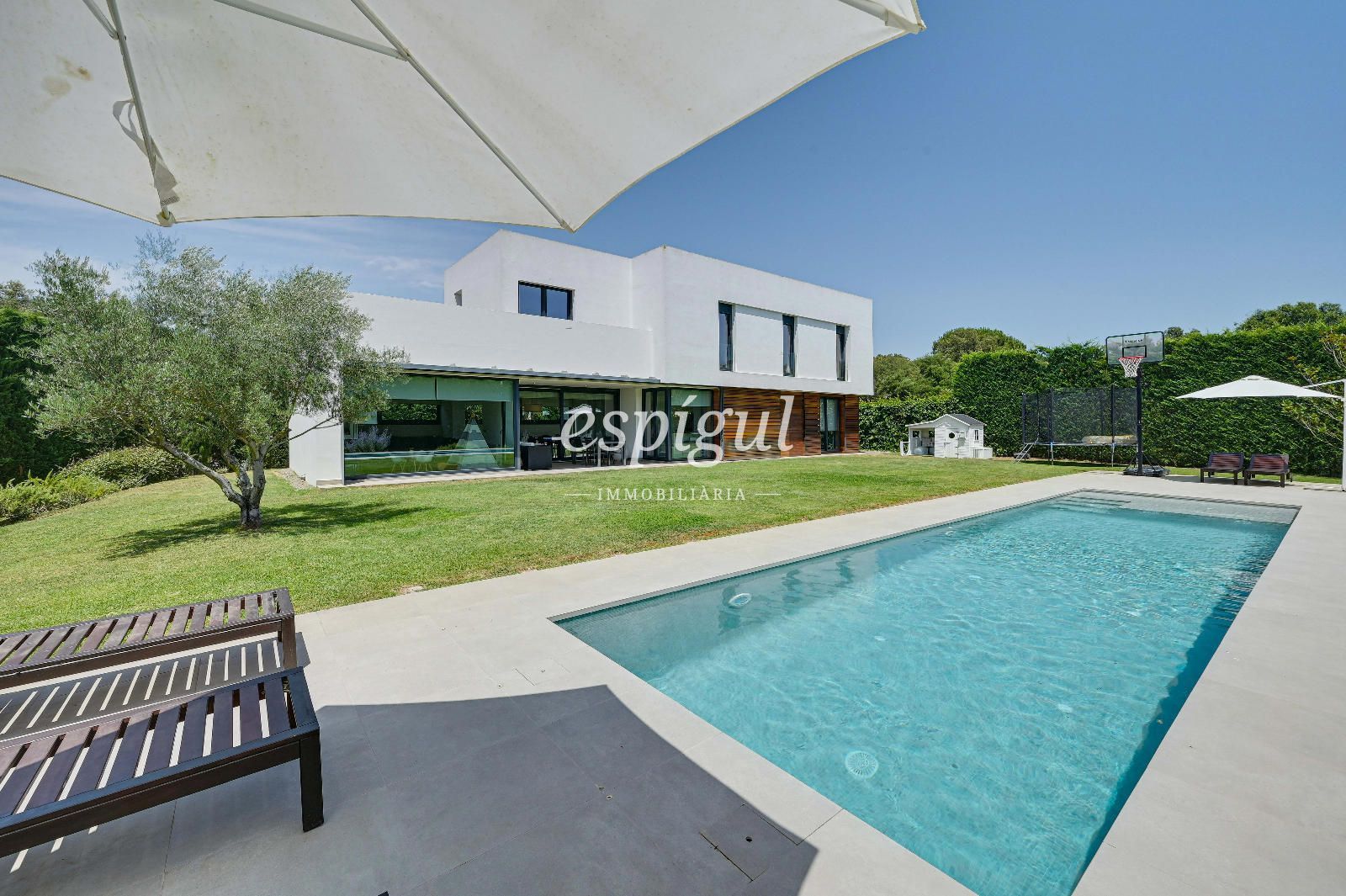 Exterior view of House or chalet for sale in Llagostera  with Air Conditioner, Heating and Parquet flooring