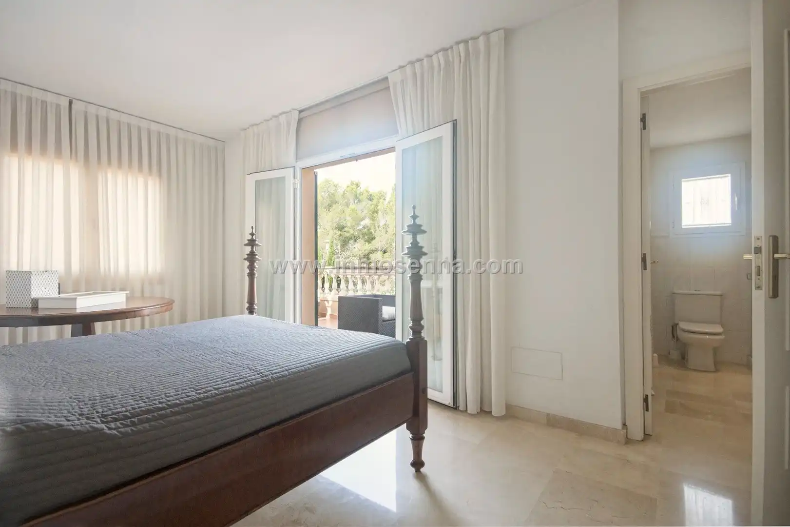 Habitación de Casa adosada en venta en Calvià con Terraza y TV