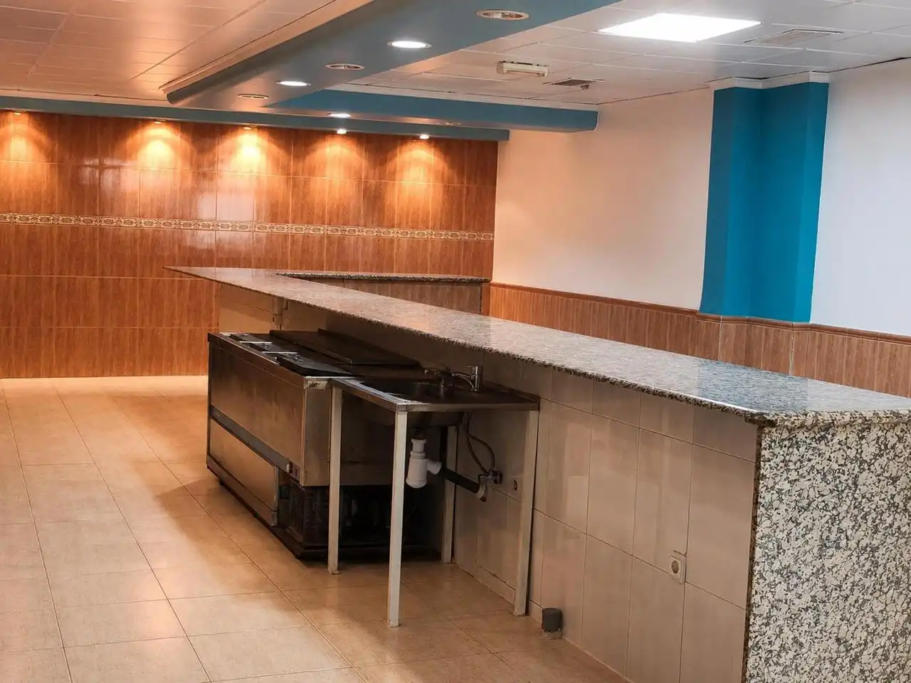 Local en venta en Alcoy / Alcoi con Aire acondicionado