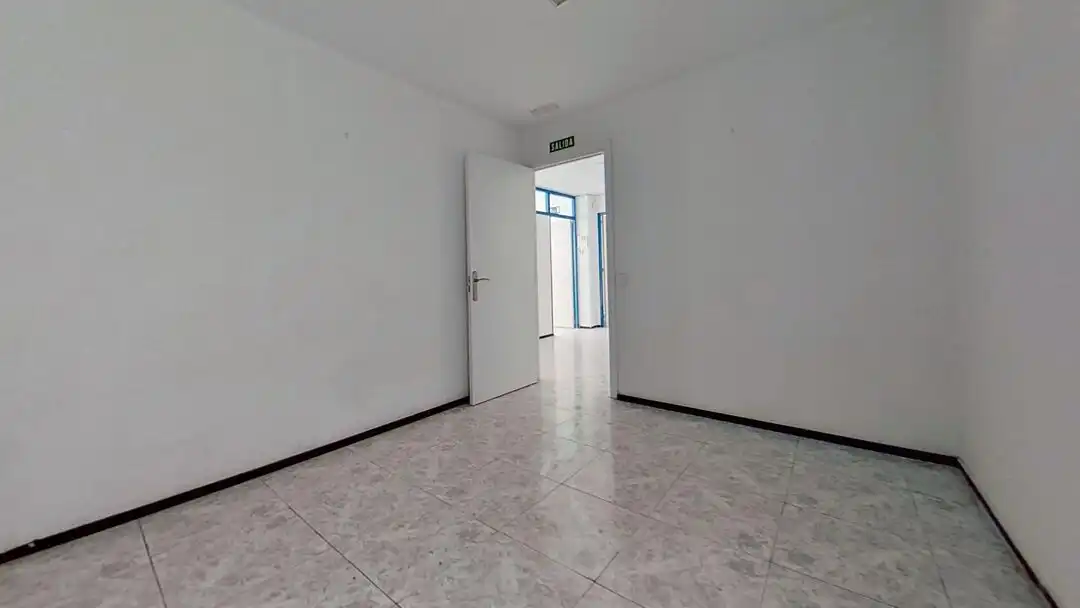 Office for rent in Madrid  with Air Conditioner and Heating