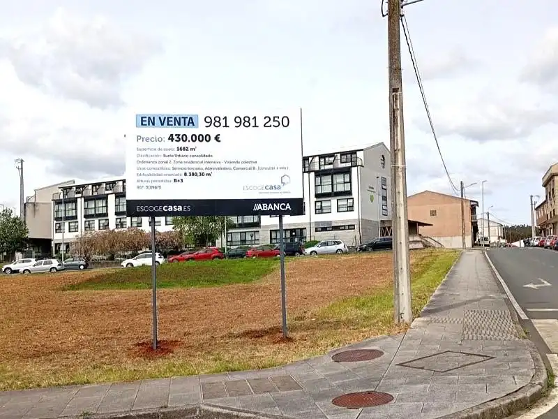 Terreny residencial en venda a Carballo