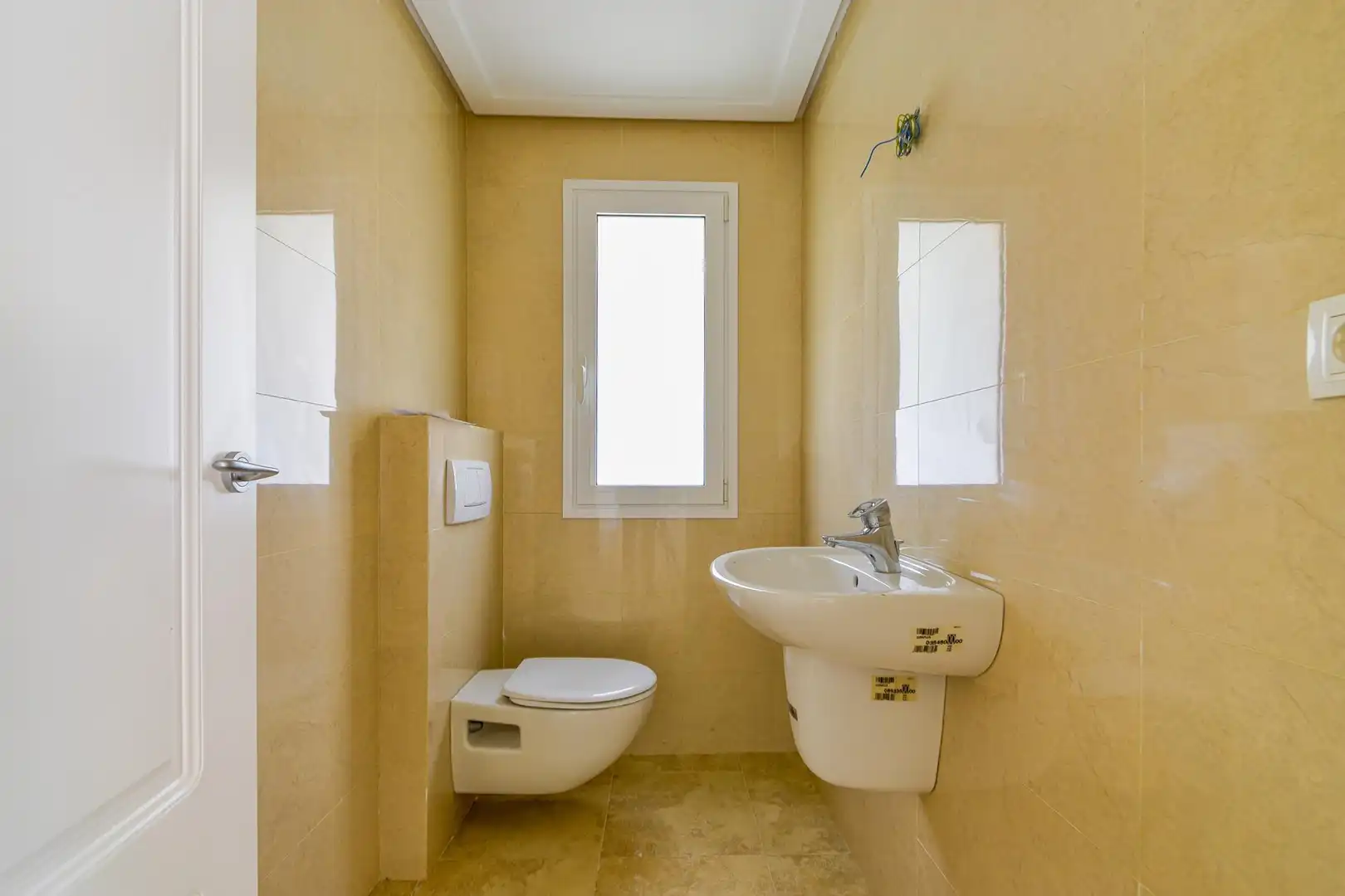 Baño de Piso en venta en Altea con Aire acondicionado, Terraza y Piscina